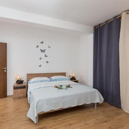 Apartment Manuela
