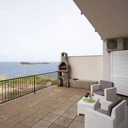 Apartment Manuela Cavtat